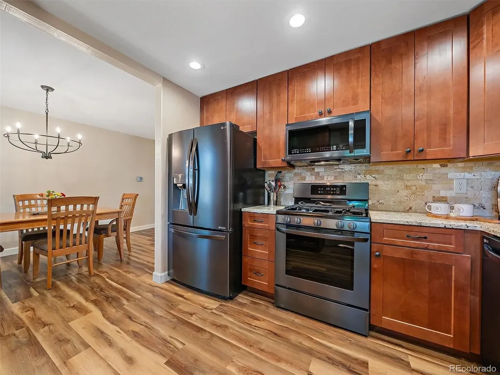 2077 S Xenon Street Lakewood CO 80228