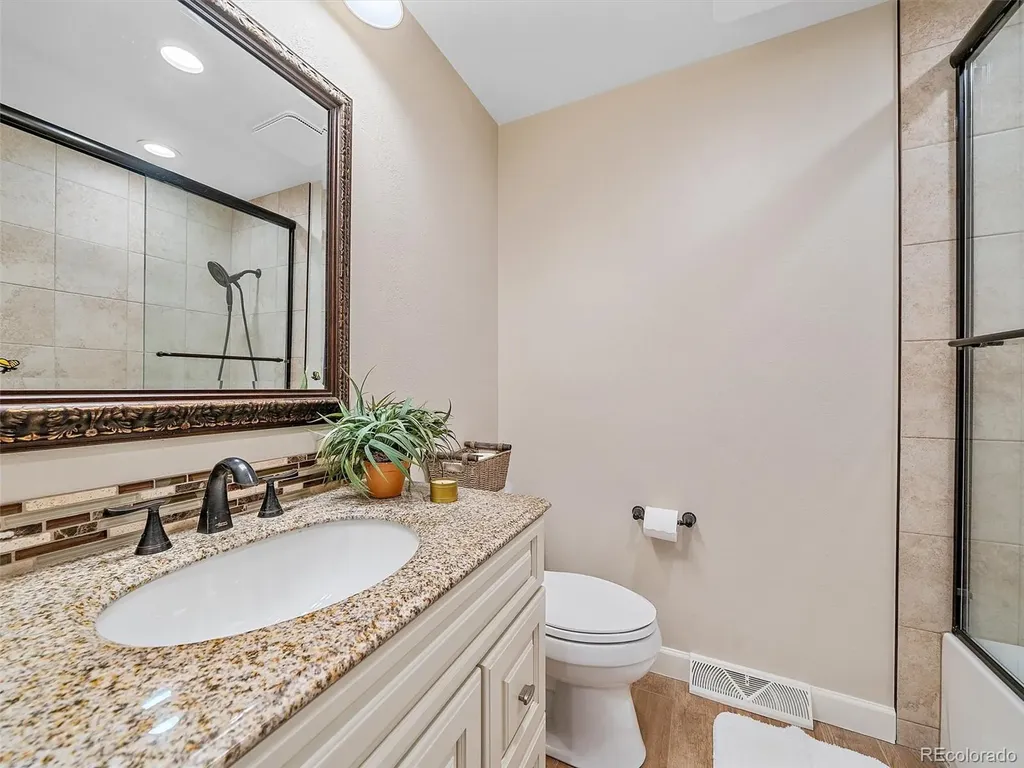 2077 S Xenon Street Lakewood CO 80228