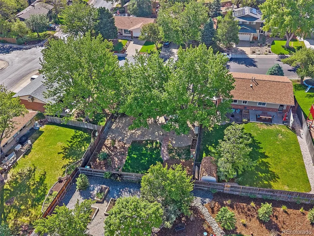 2077 S Xenon Street Lakewood CO 80228
