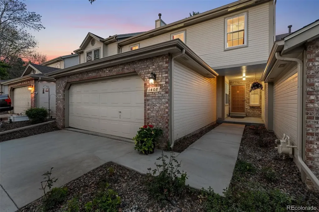 1408 E Nichols Circle Centennial CO 80122