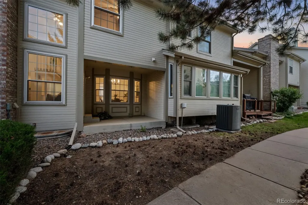 1408 E Nichols Circle Centennial CO 80122