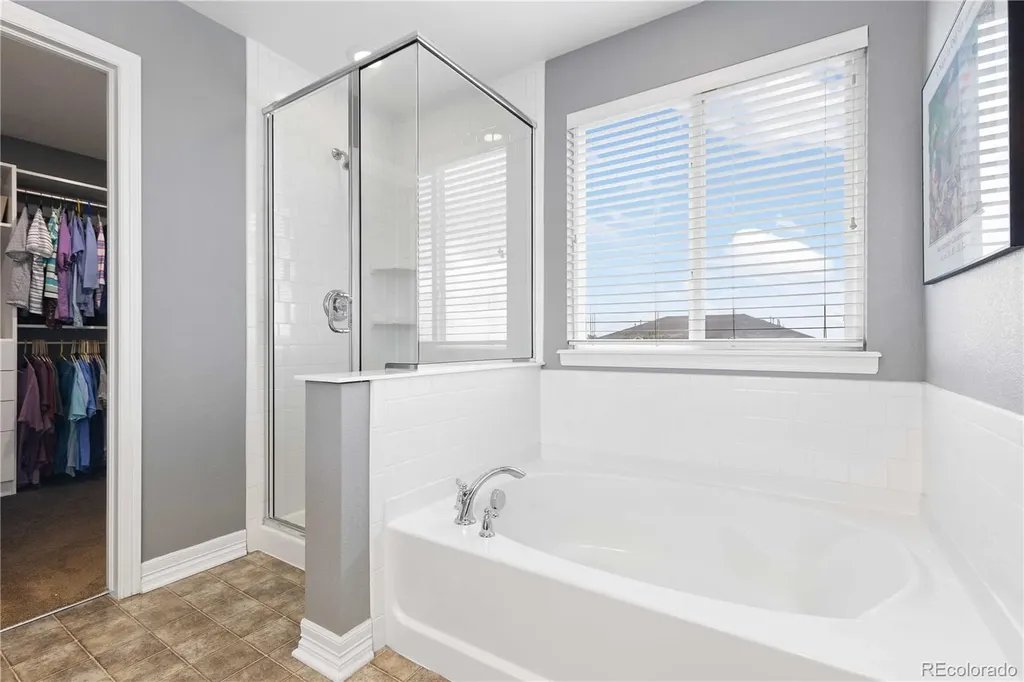 5290 Raritan Way Denver CO 80221