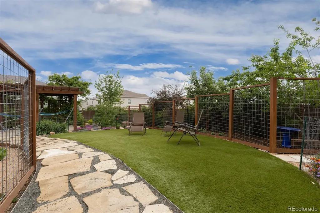 5290 Raritan Way Denver CO 80221