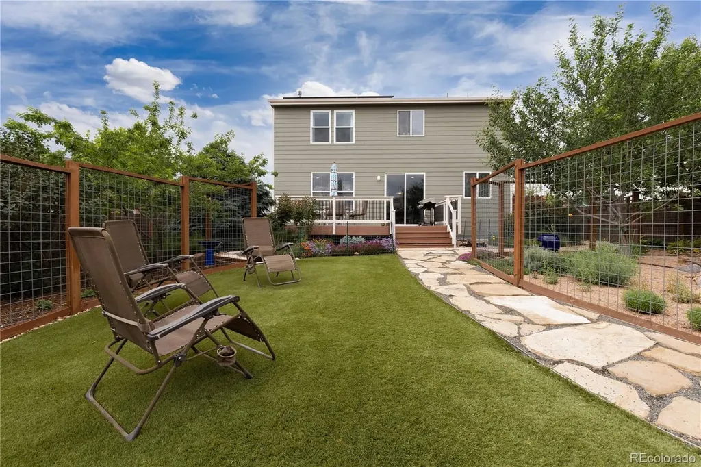 5290 Raritan Way Denver CO 80221