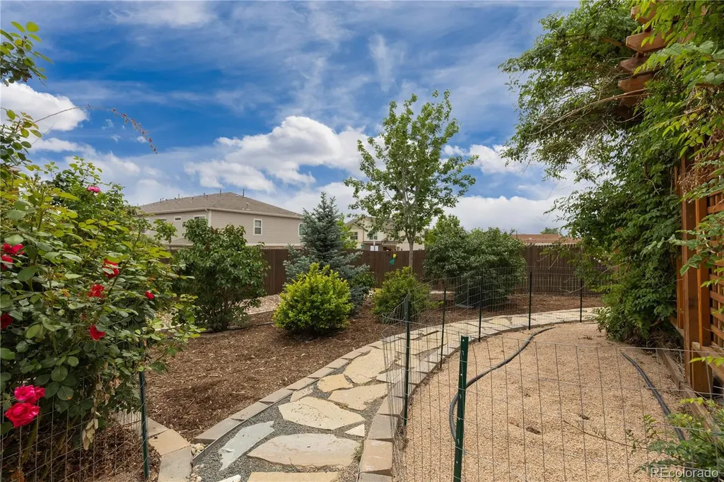 5290 Raritan Way Denver CO 80221