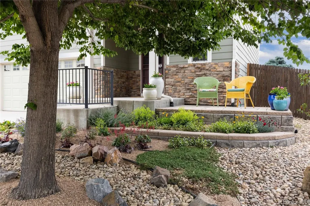 5290 Raritan Way Denver CO 80221