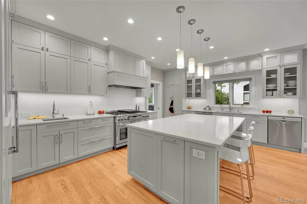 2558 Premier Place Boulder CO 80304