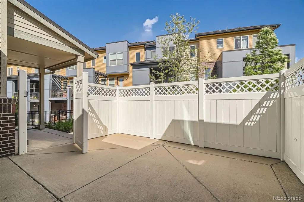 11251 Colony Circle Broomfield CO 80021