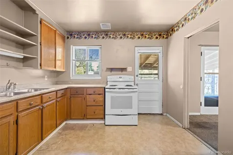 1283 Racine Street Aurora CO 80011