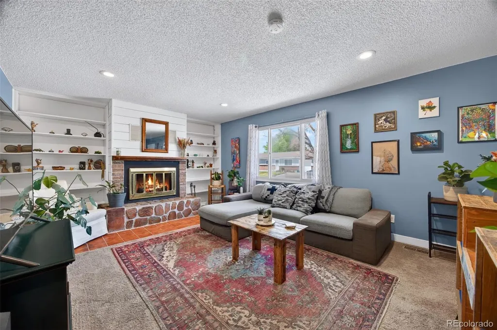 5560 Wheeling Street Denver CO 80239