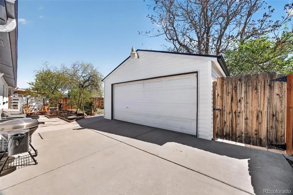 5560 Wheeling Street Denver CO 80239