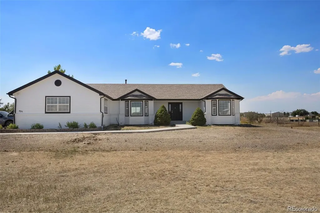 731 Shoshone Street Strasburg CO 80136
