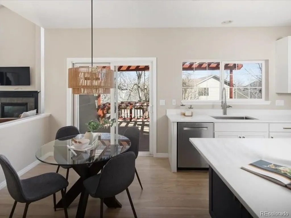 10048 Brisbane Way Highlands Ranch CO 80130