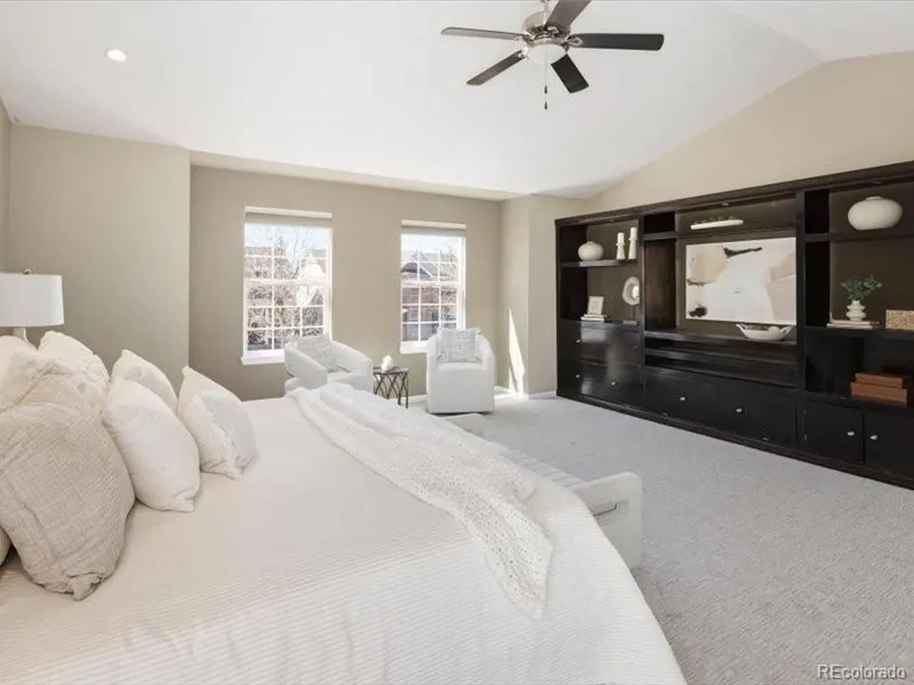10048 Brisbane Way Highlands Ranch CO 80130