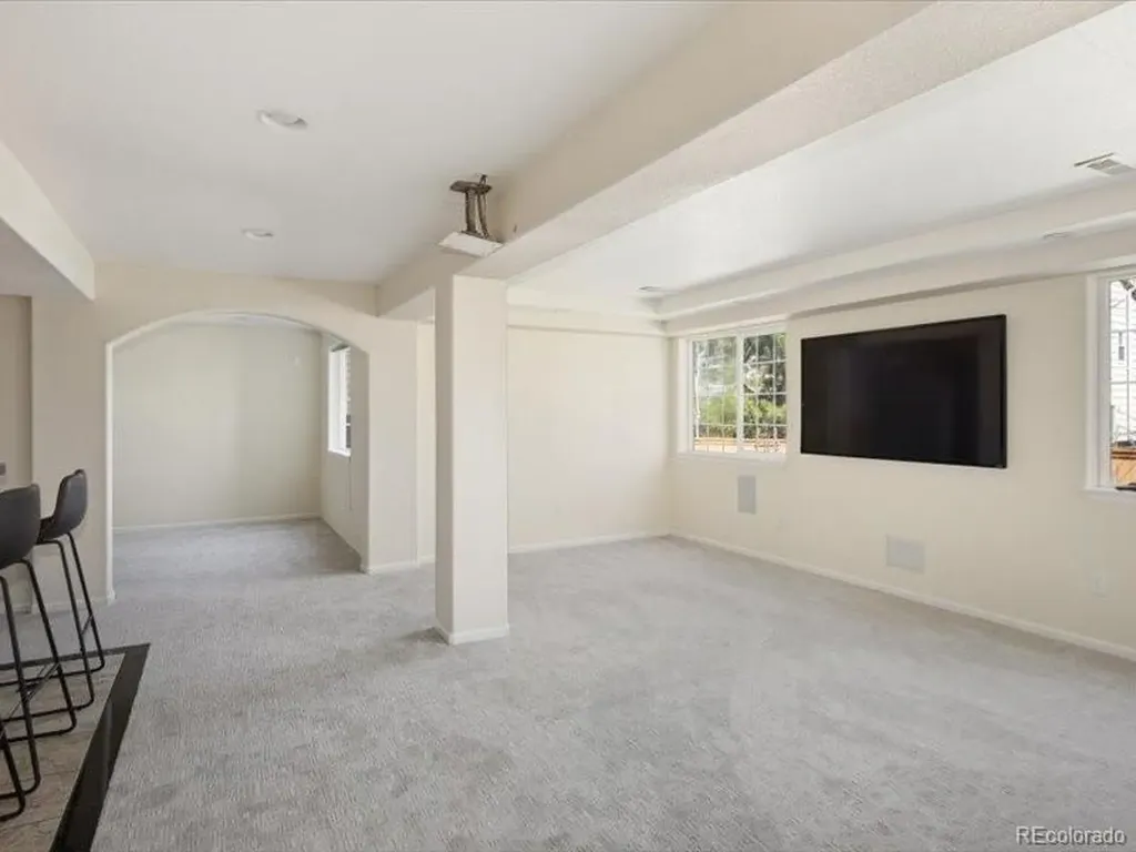 10048 Brisbane Way Highlands Ranch CO 80130