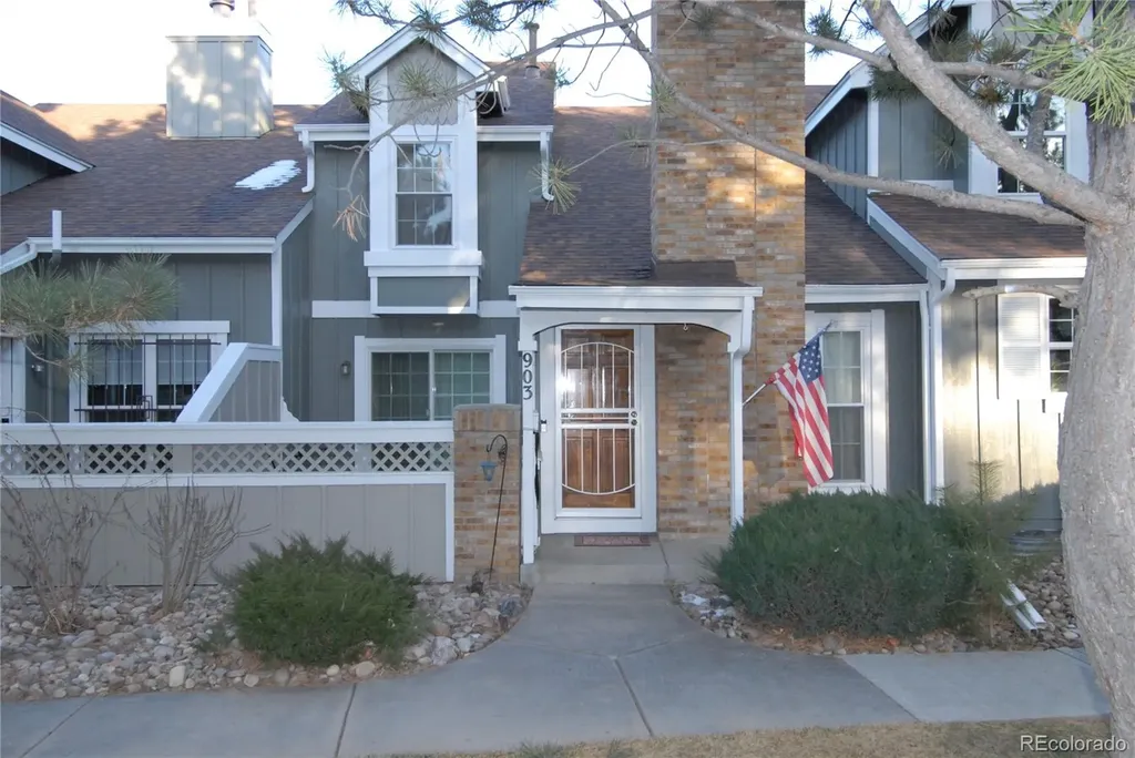 903 S Fairplay Street Aurora CO 80012