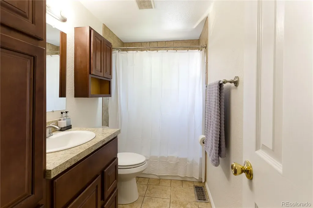 8901 Hunter Way Westminster CO 80031