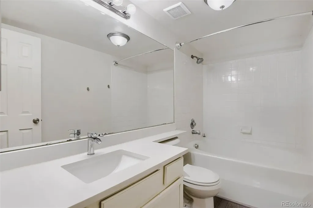 6731 S Ivy Way Centennial CO 80112