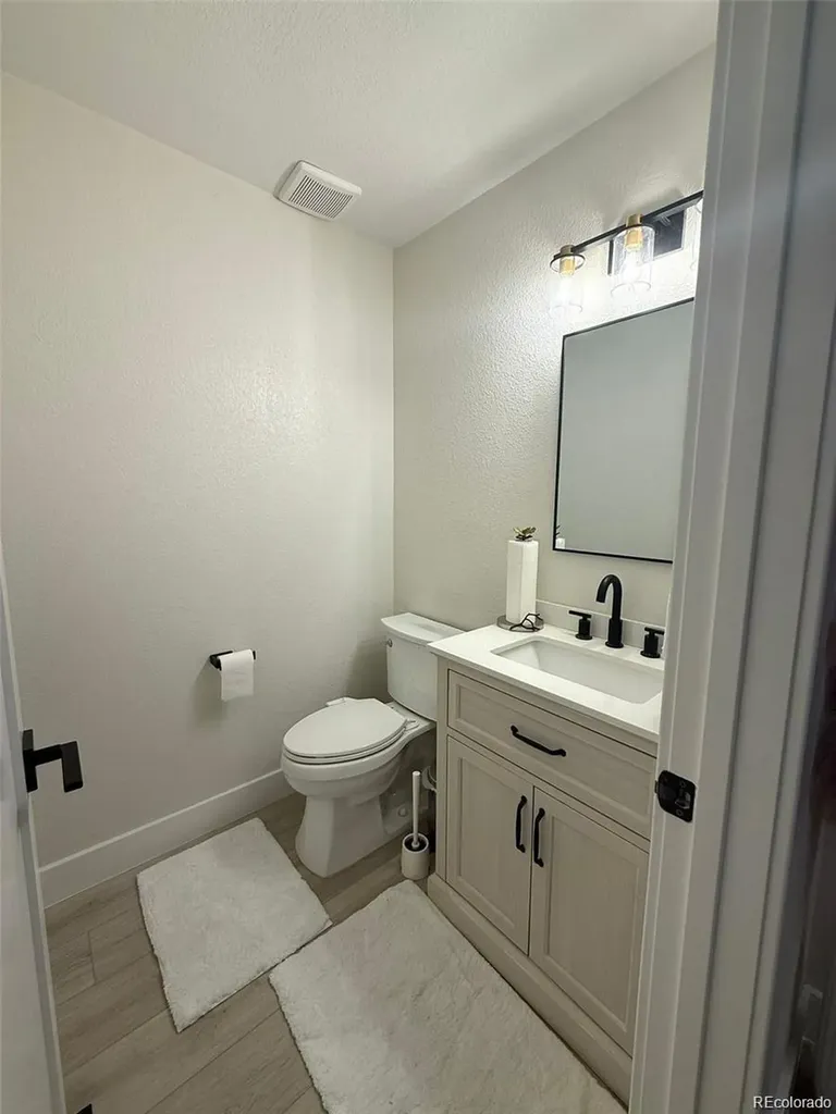 19917 E Crestline Place Centennial CO 80015