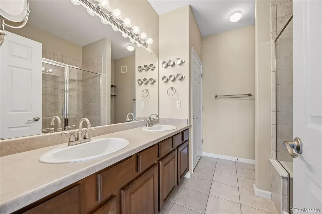 621 S Fairplay Street Aurora CO 80012