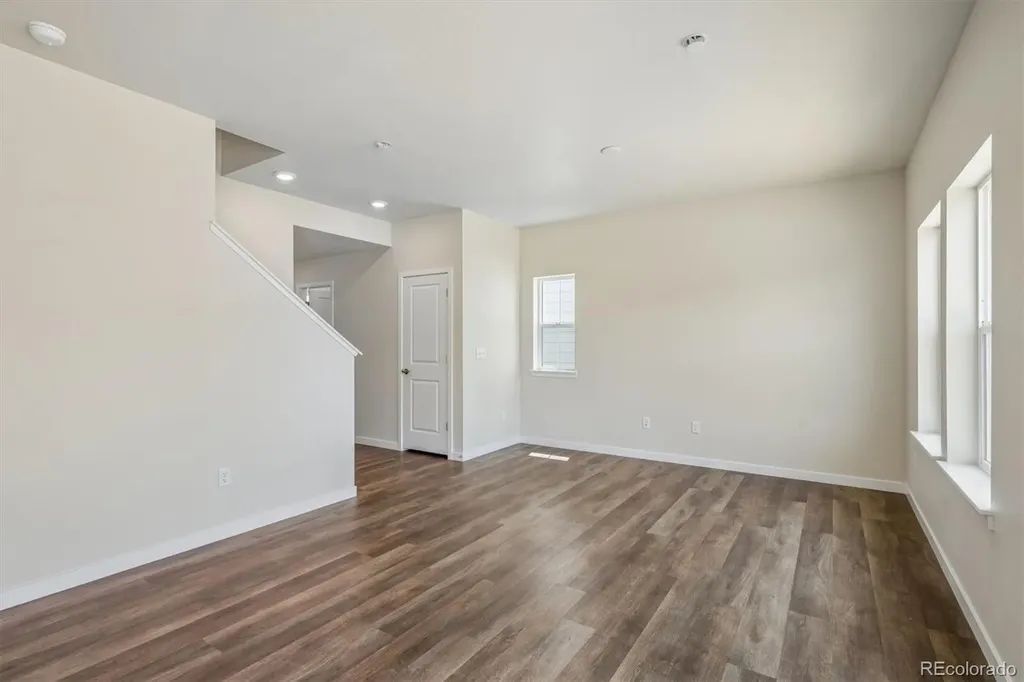 9363 Danube Street Commerce City CO 80022