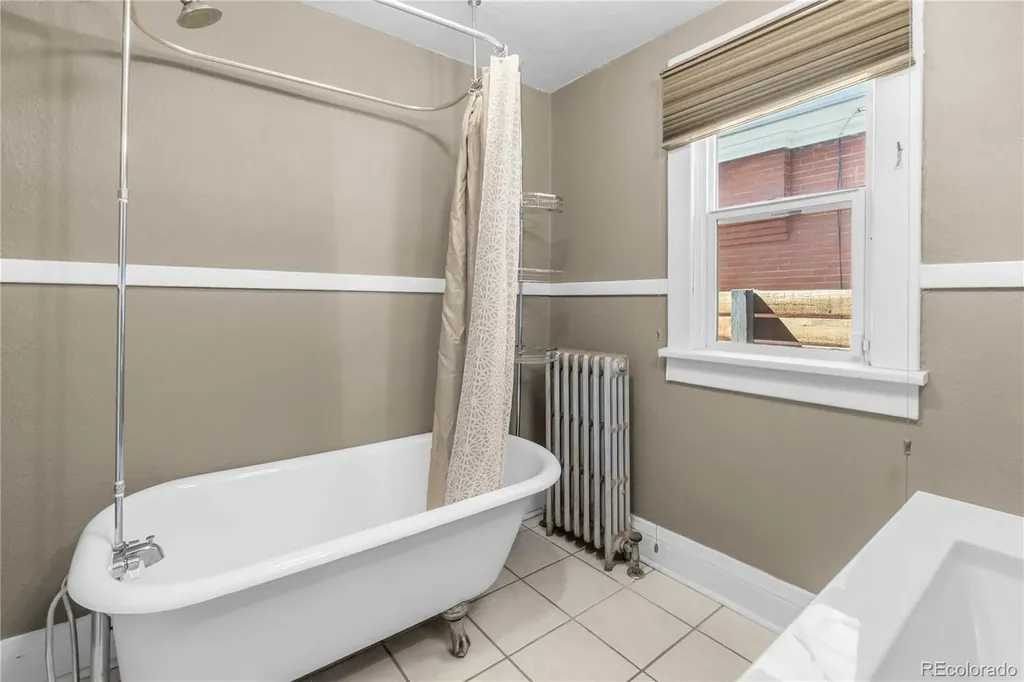 4222 Umatilla Street Denver CO 80211