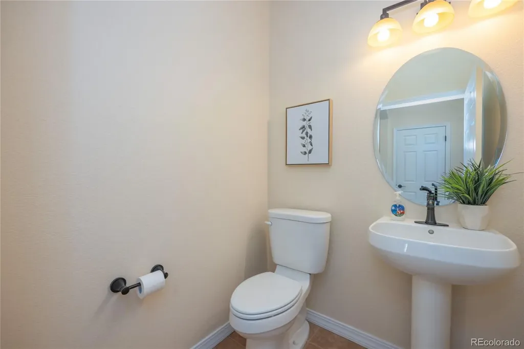 2504 Pine Valley View Colorado Springs CO 80920