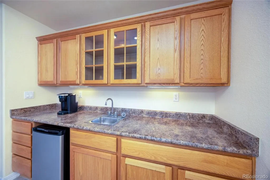 2504 Pine Valley View Colorado Springs CO 80920