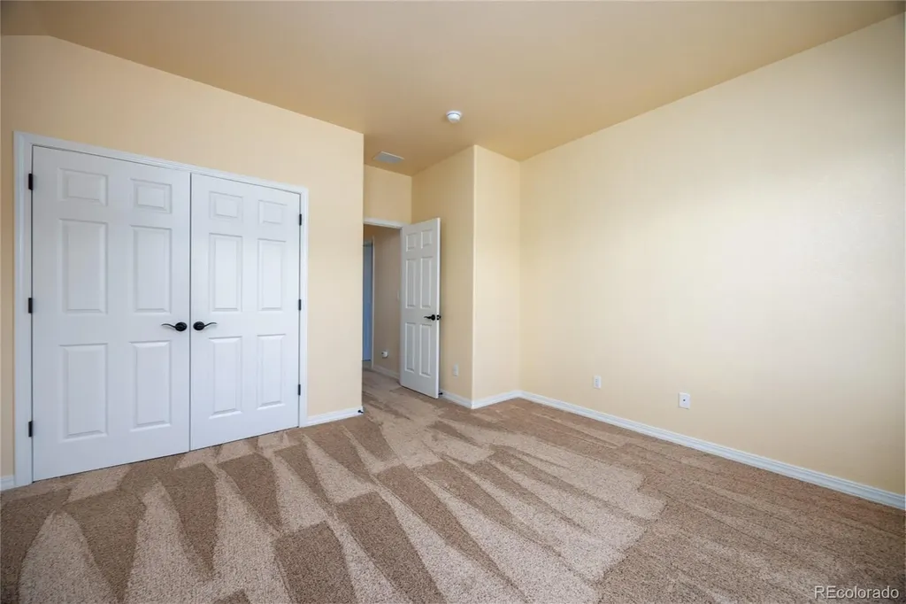 2504 Pine Valley View Colorado Springs CO 80920