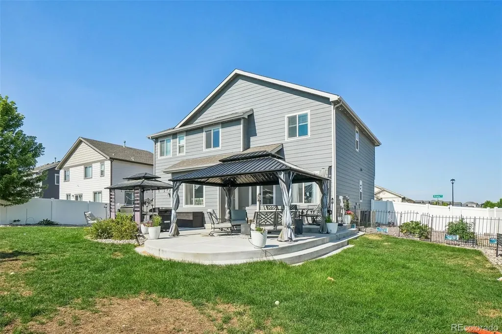 4988 Priors Drive Windsor CO 80550