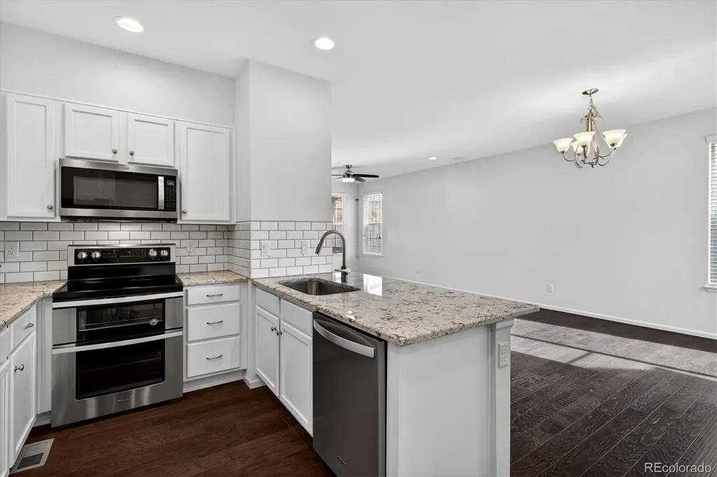 14801 E Poundstone Drive Aurora CO 80015