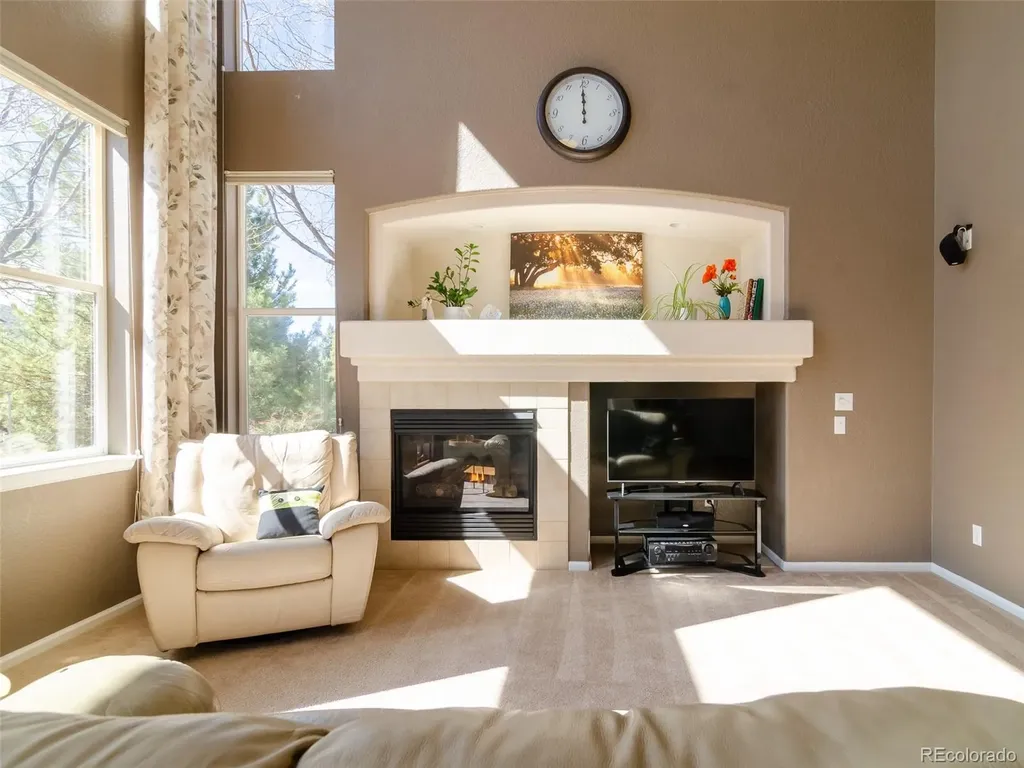 2080 Pearl Howlett Road Longmont CO 80504