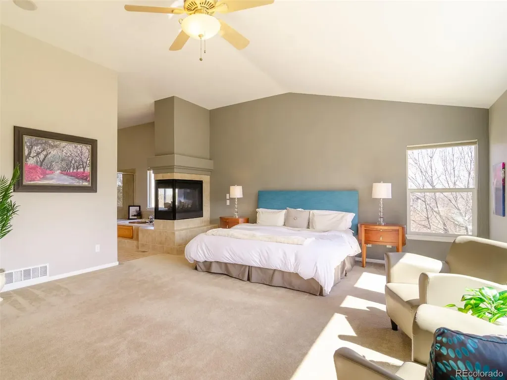 2080 Pearl Howlett Road Longmont CO 80504