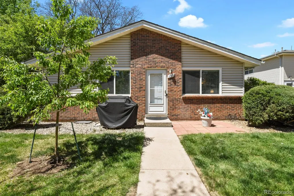 9195 E Lehigh Avenue Denver CO 80237