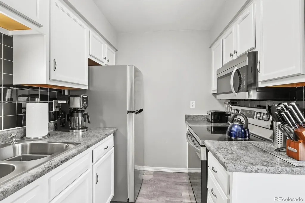9195 E Lehigh Avenue Denver CO 80237