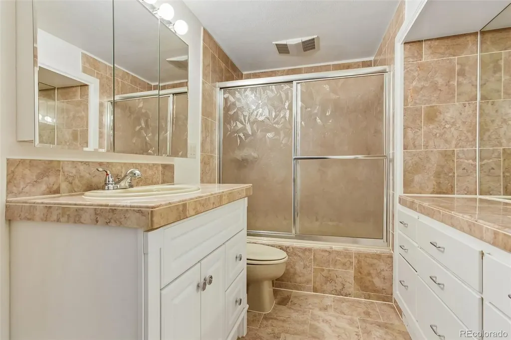 2601 S Quebec Street Denver CO 80231