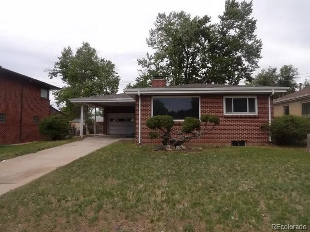 3015 Quebec Street Denver CO 80207