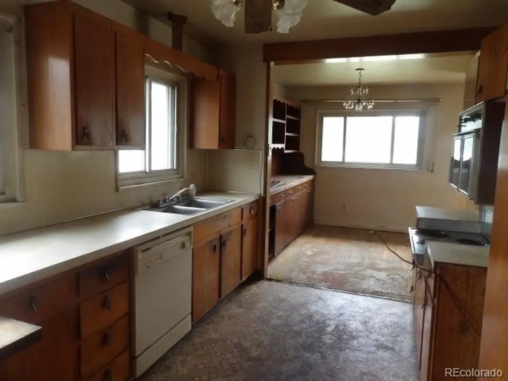 3015 Quebec Street Denver CO 80207