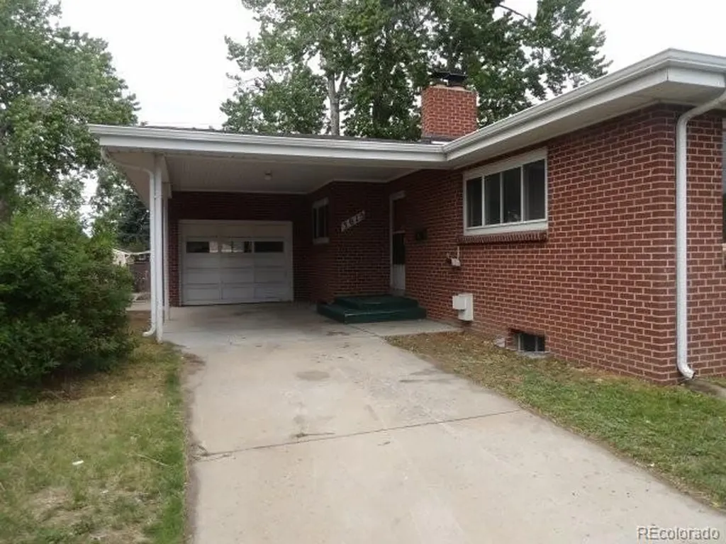 3015 Quebec Street Denver CO 80207