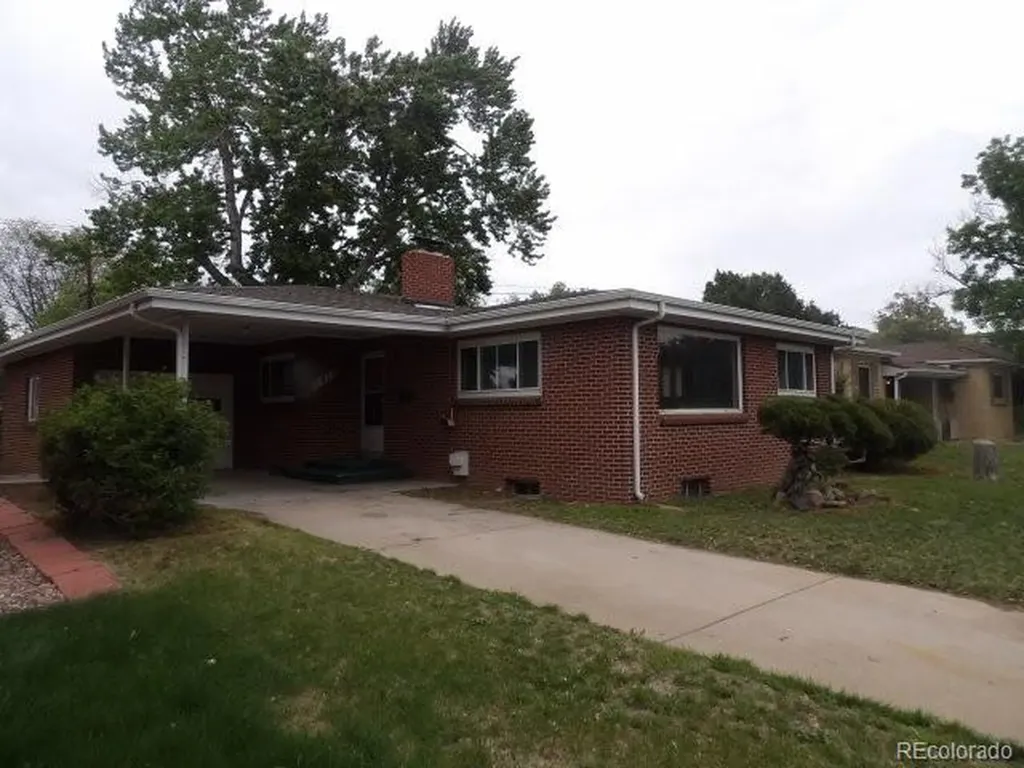 3015 Quebec Street Denver CO 80207