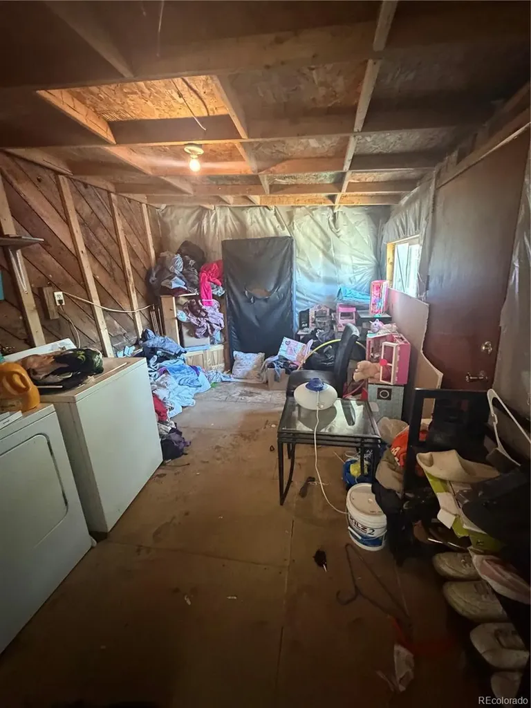 4221 E 69th Place Commerce City CO 80022