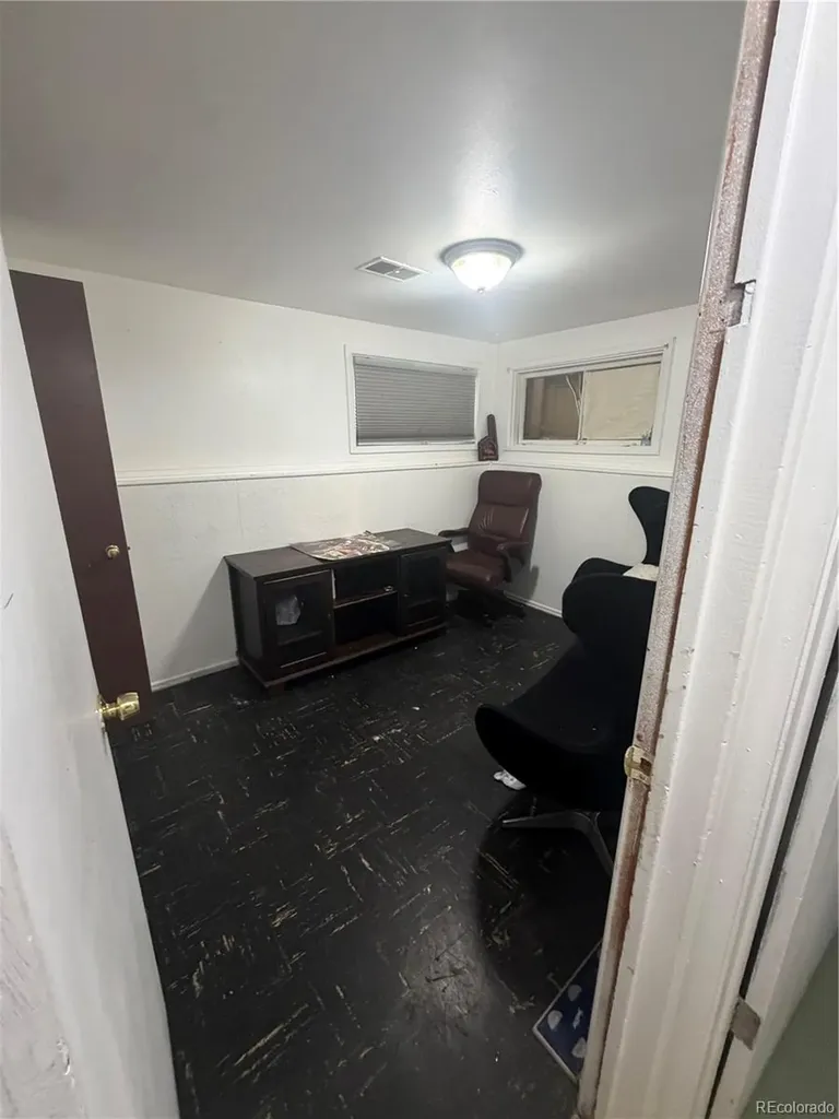 4221 E 69th Place Commerce City CO 80022