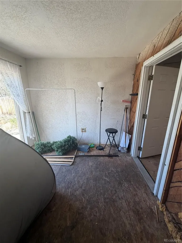 4221 E 69th Place Commerce City CO 80022