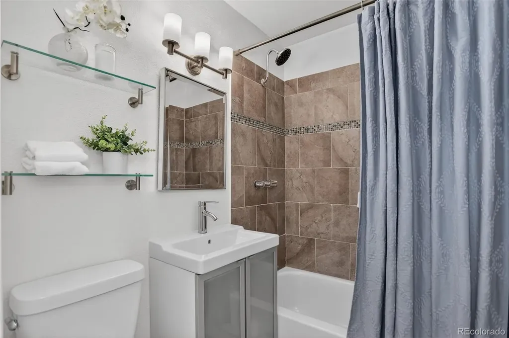 1770 W 51st Avenue Denver CO 80221