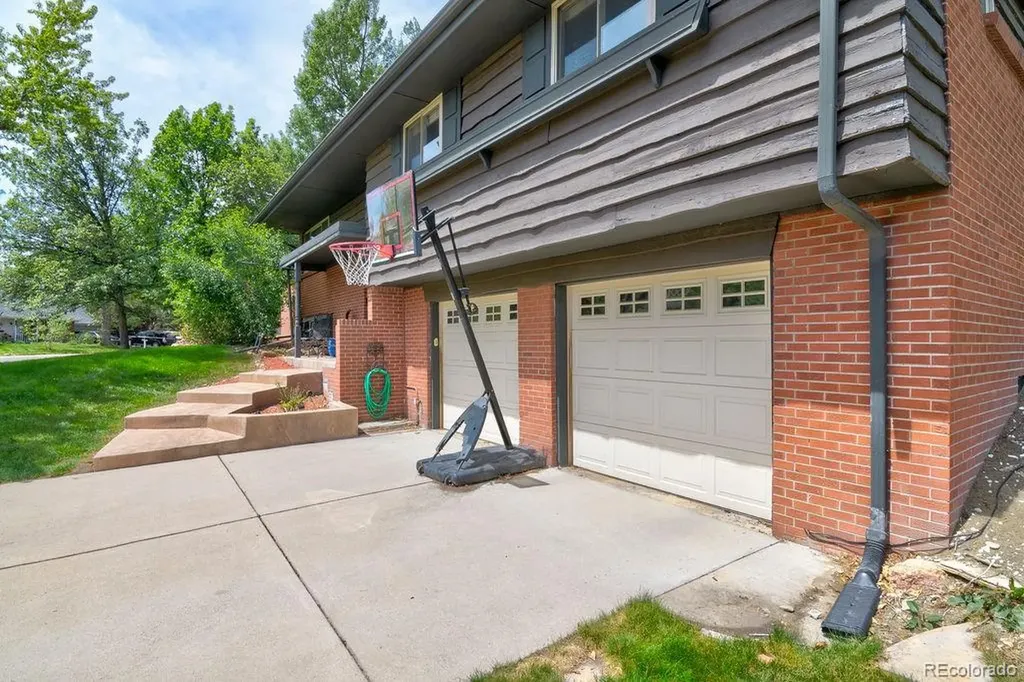 2987 Routt Circle Lakewood CO 80215