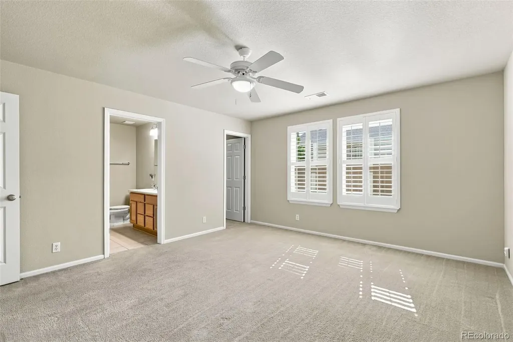 5526 Lewiston Street Denver CO 80239