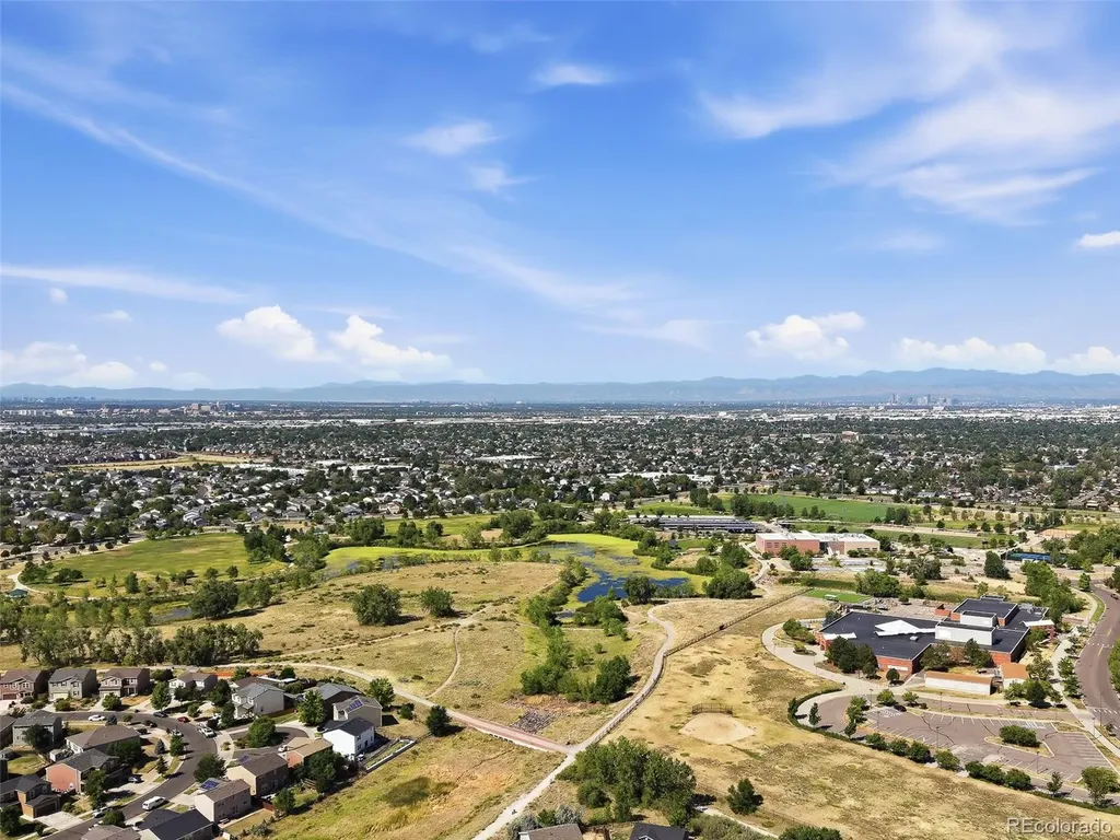 5526 Lewiston Street Denver CO 80239