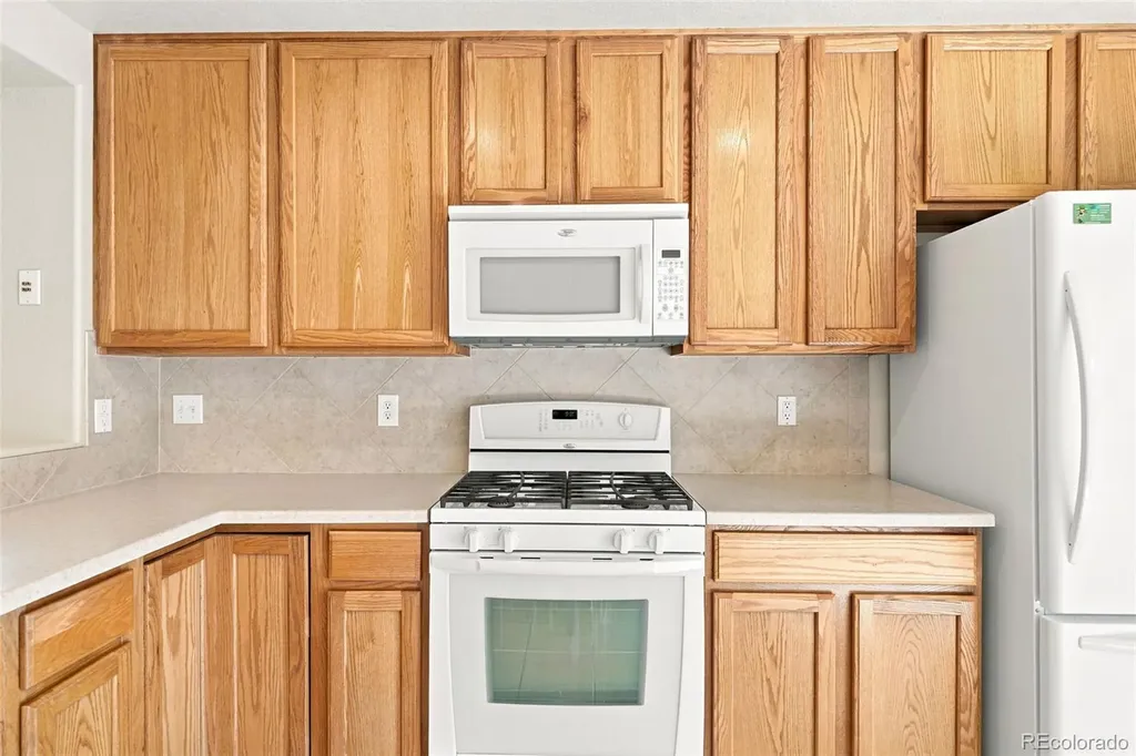 5526 Lewiston Street Denver CO 80239