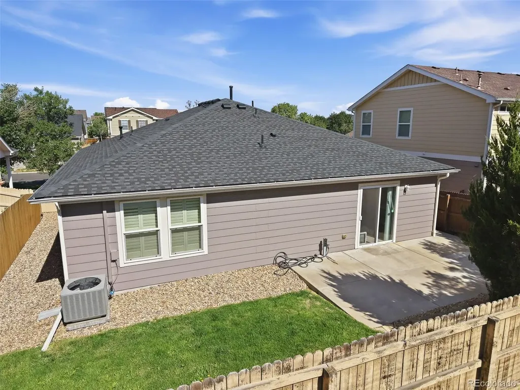 5526 Lewiston Street Denver CO 80239