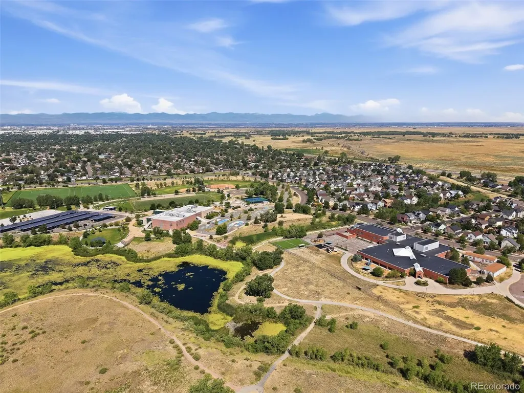 5526 Lewiston Street Denver CO 80239